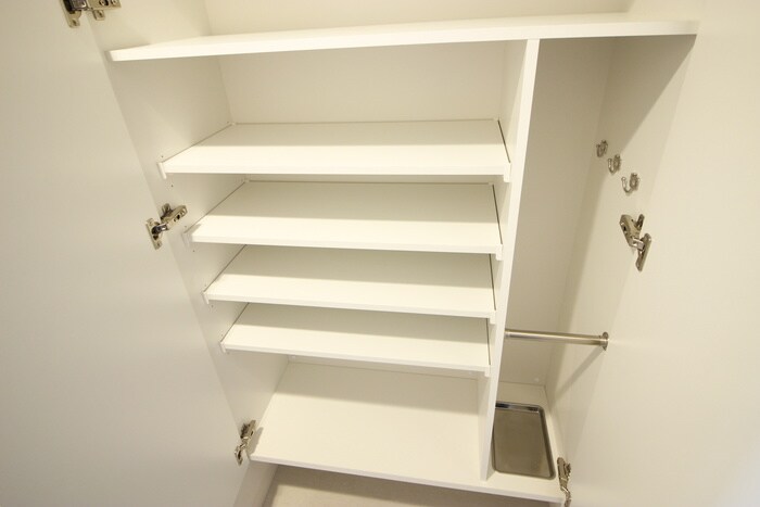 物件内観写真15　(収納)