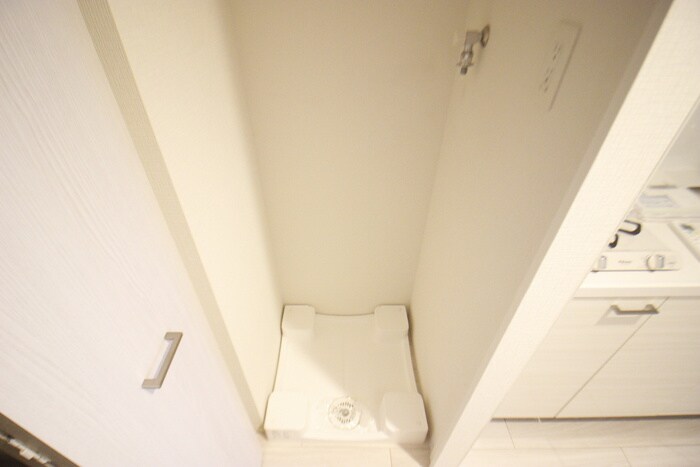 物件内観写真15　(洗濯機置場)