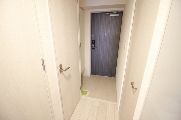 物件内観写真17　(玄関)