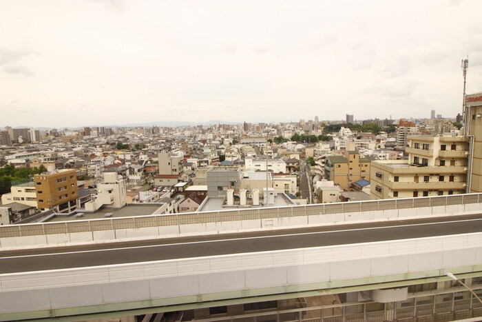 物件内観写真19　(室内からの展望)