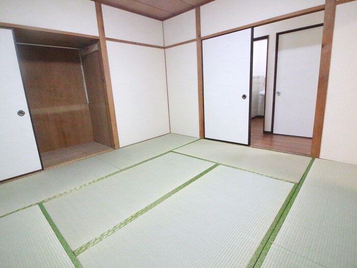 物件内観写真9　(居室)