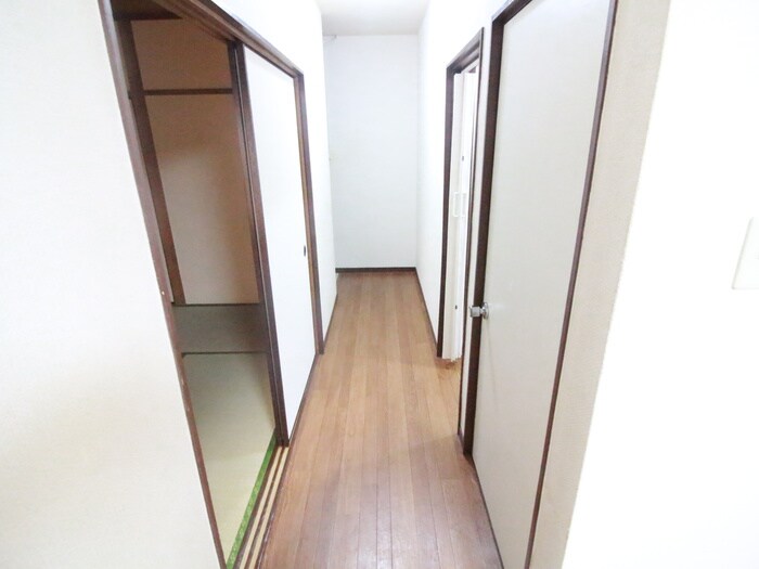 物件内観写真22　(廊下)