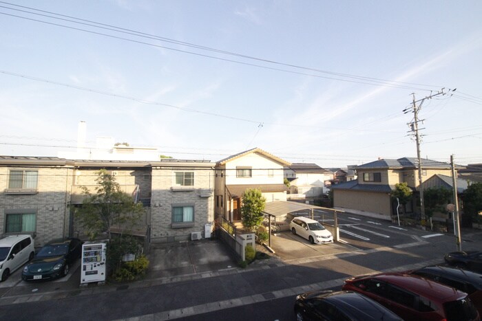 物件内観写真18　(室内からの展望)