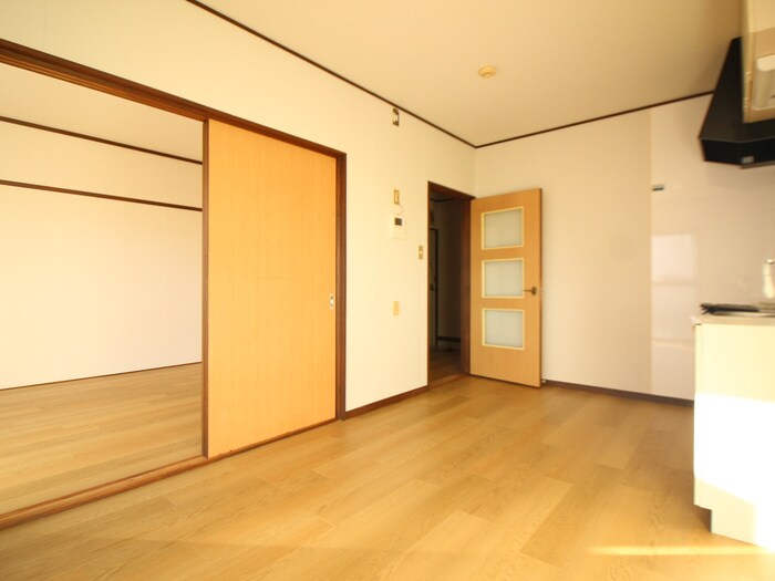 物件内観写真9　(居室)