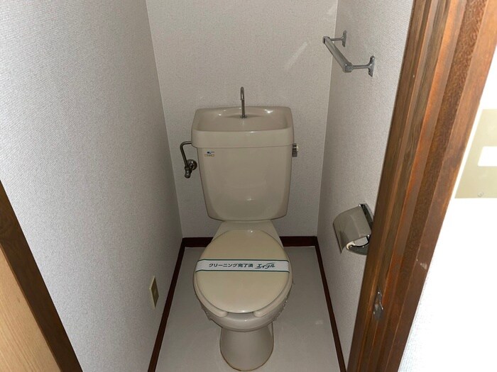 物件内観写真12　(トイレ)
