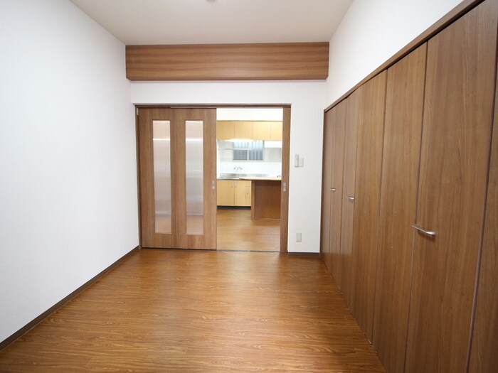 物件内観写真9　(居室)