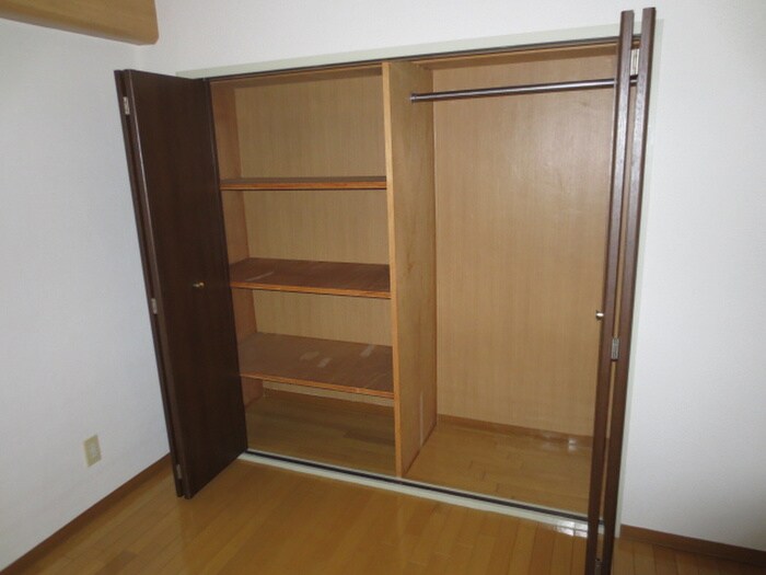 物件内観写真11　(収納)