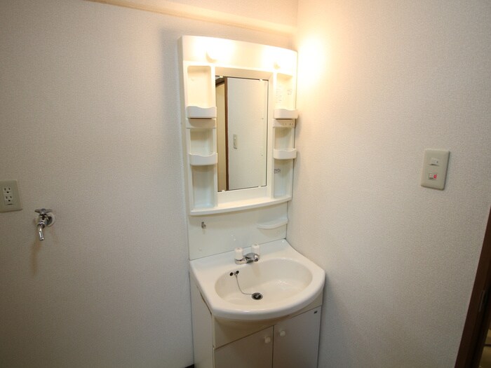 物件内観写真12　(洗面)