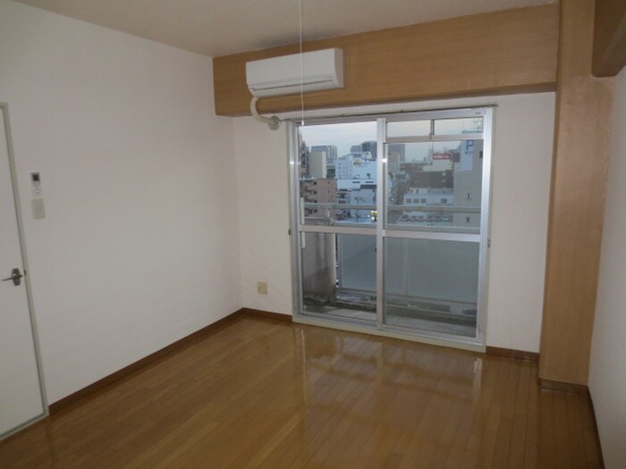 物件内観写真12　(居室)