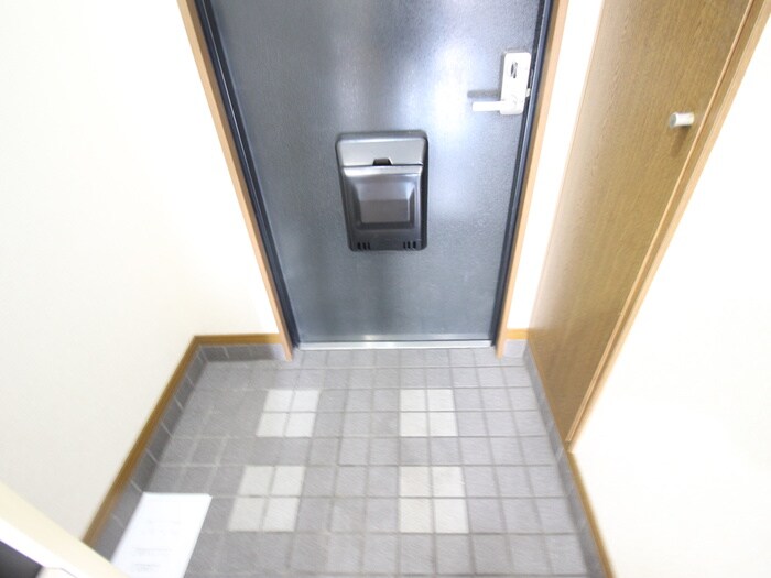物件内観写真19　(玄関)