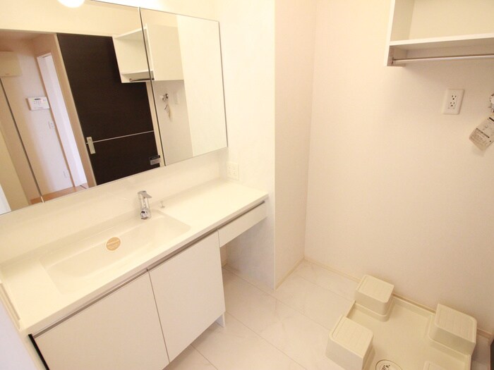 物件内観写真12　(洗面)