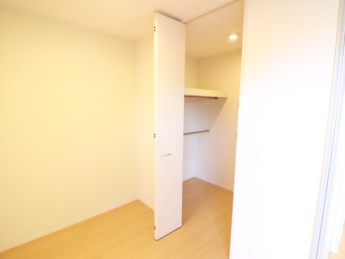 物件内観写真15　(収納)