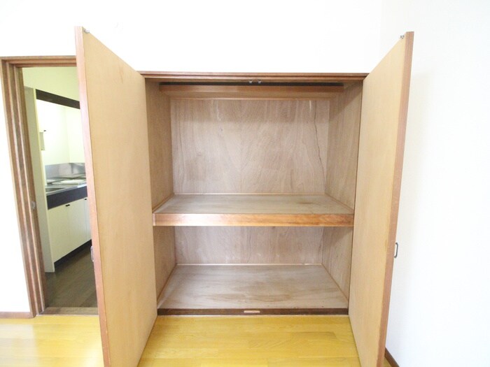 物件内観写真10　(収納)