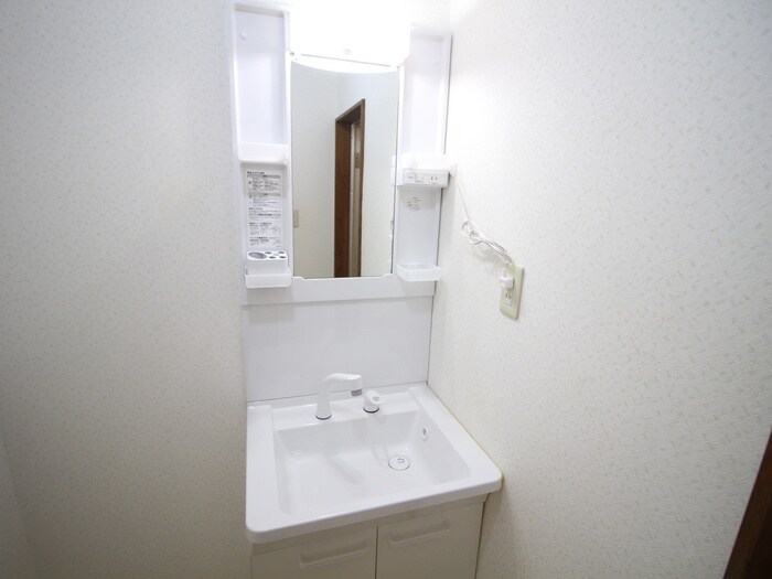 物件内観写真12　(洗面)