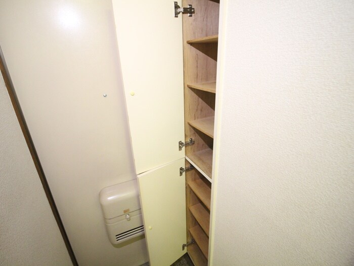 物件内観写真17　(靴箱)