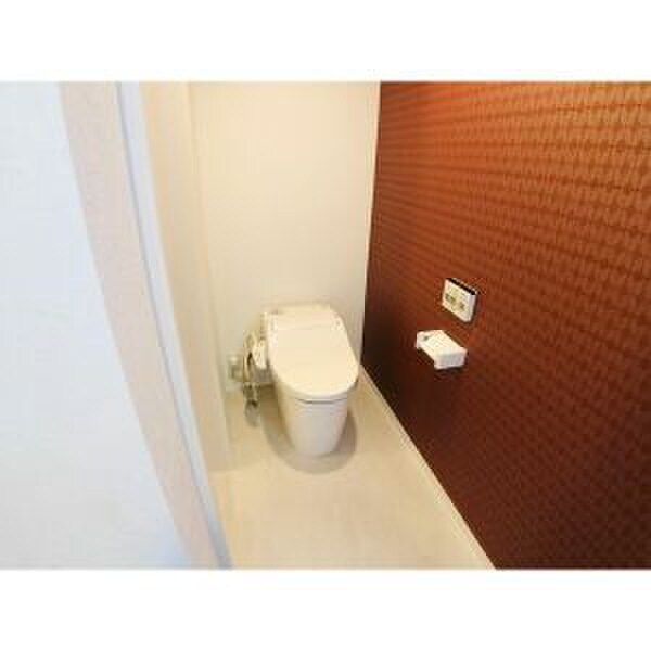 物件内観写真9　(トイレ)