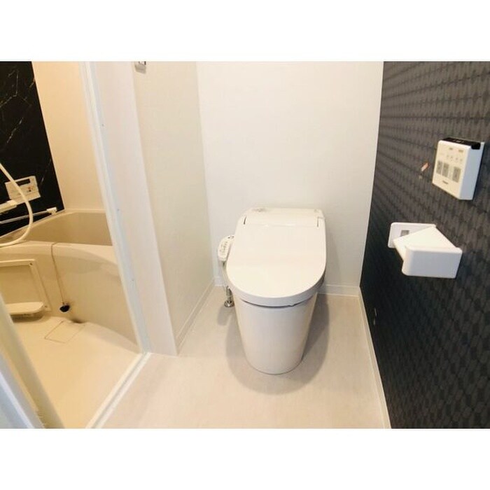 物件内観写真12　(トイレ)