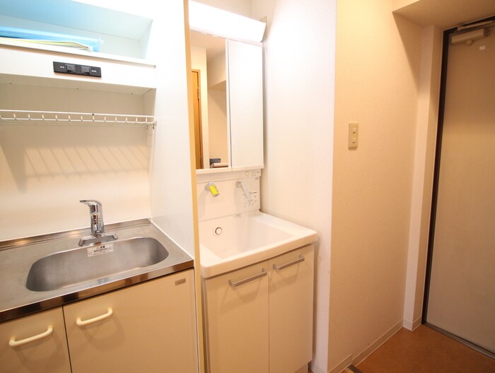 物件内観写真11　(洗面)