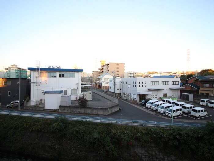 物件内観写真19　(室内からの展望)