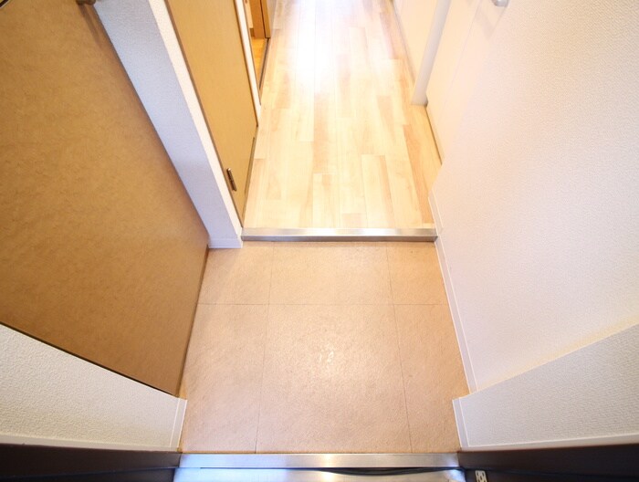 物件内観写真21　(玄関)