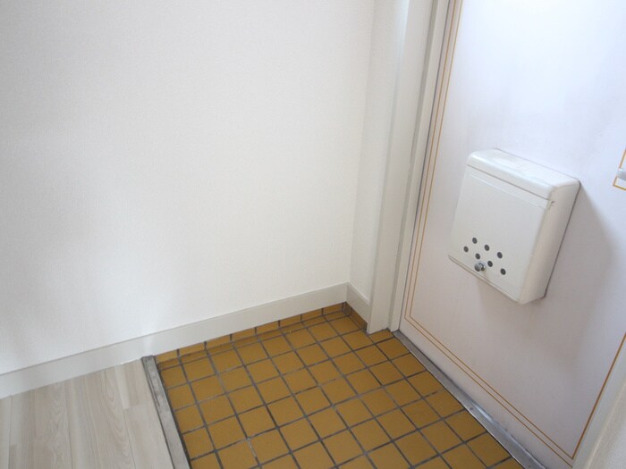 物件内観写真14　(玄関)