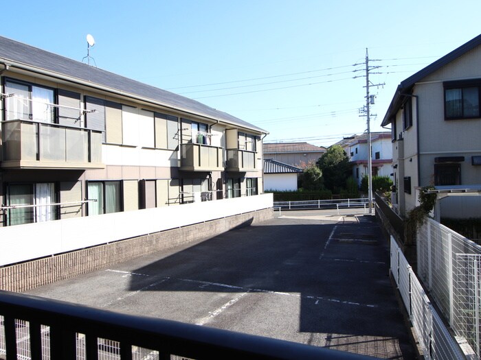 物件内観写真16　(室内からの展望)