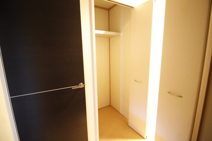 物件内観写真10　(収納)