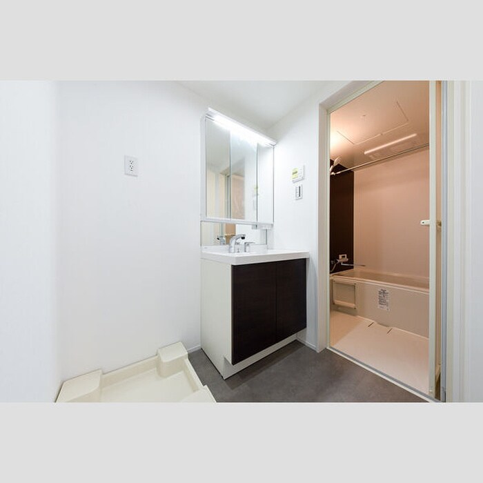 物件内観写真3　(洗面)