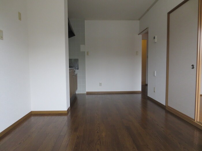 物件内観写真5　(居室)