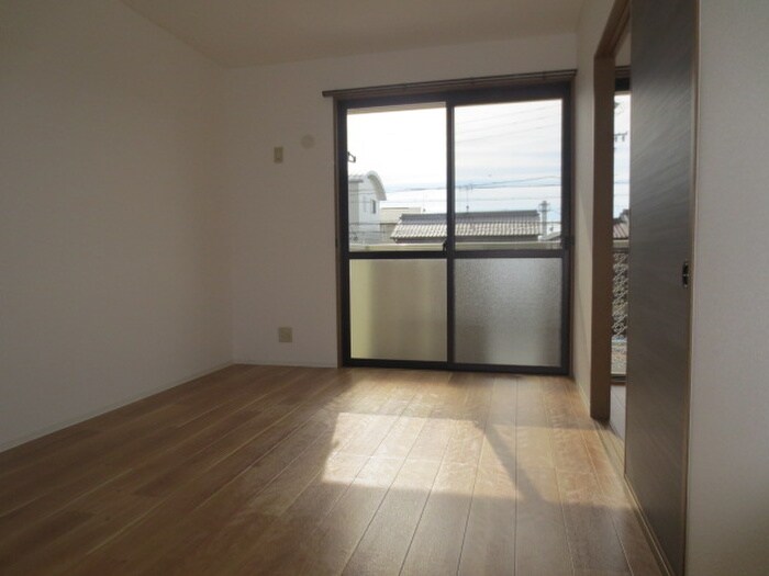 物件内観写真8　(居室)