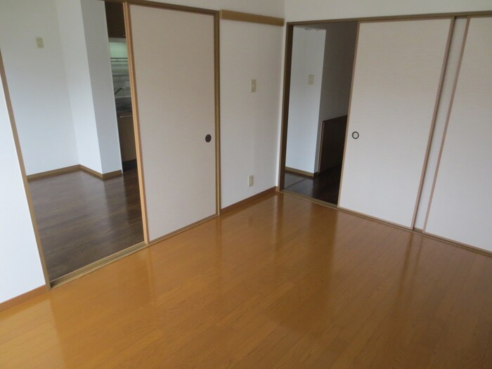 物件内観写真14　(居室)