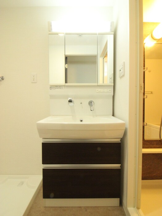 物件内観写真11　(洗面)