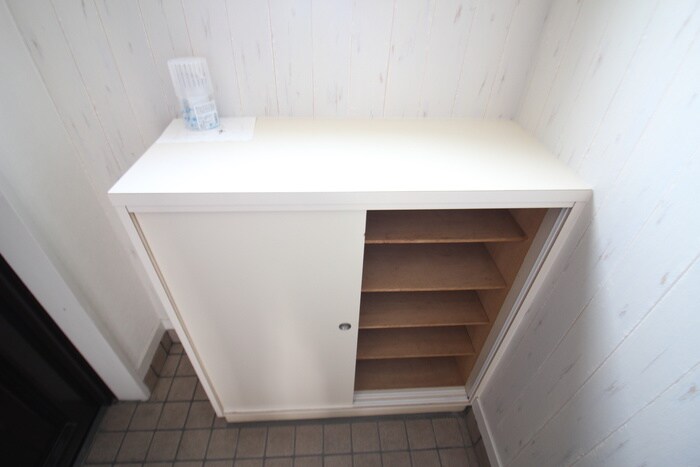 物件内観写真8　(靴箱)