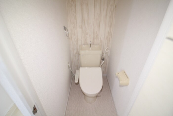 物件内観写真9　(トイレ)