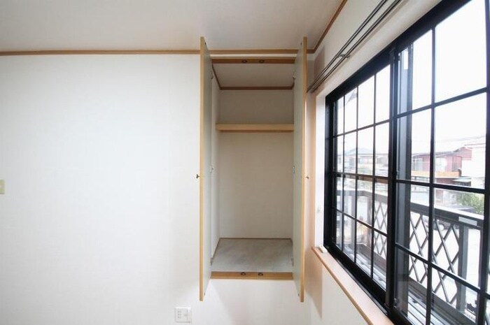 物件内観写真15　(収納)
