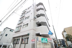 シャト－レ三栄Ⅱ外観写真