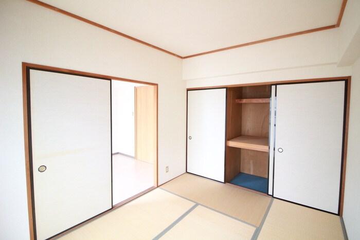 物件内観写真13　(居室)