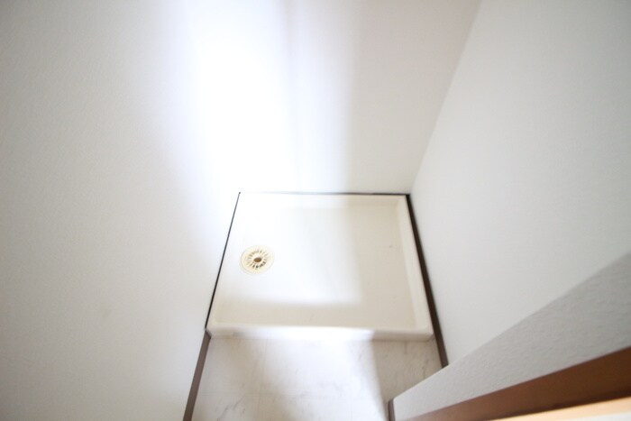 物件内観写真18　(洗濯機置場)