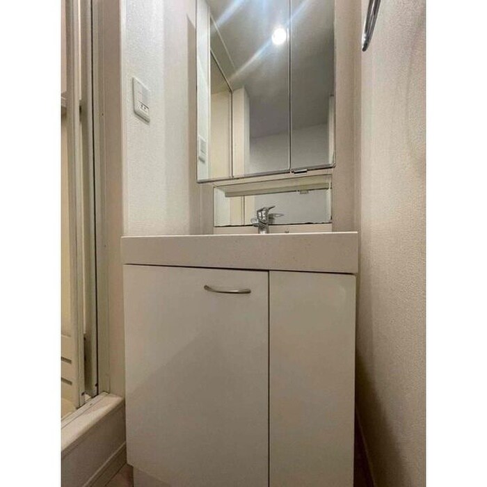 物件内観写真10　(洗面)