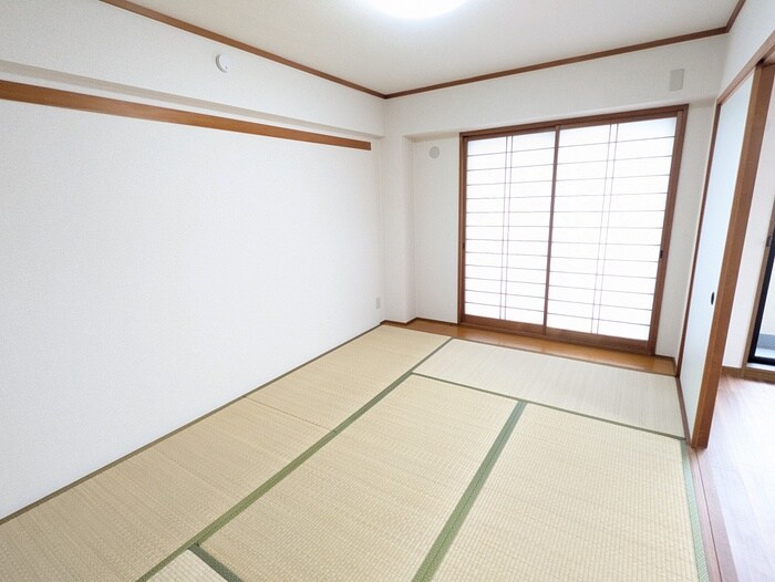 物件内観写真8　(居室)