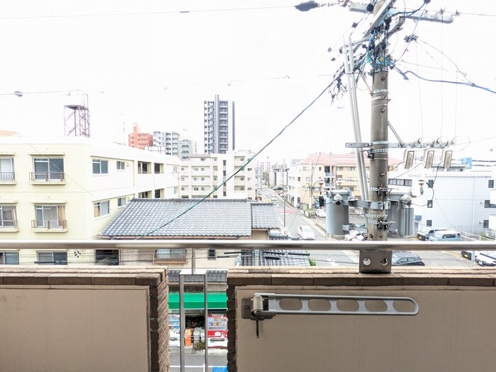 物件内観写真16　(室内からの展望)