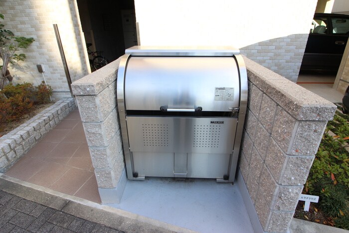 物件外観写真4　(建物設備)