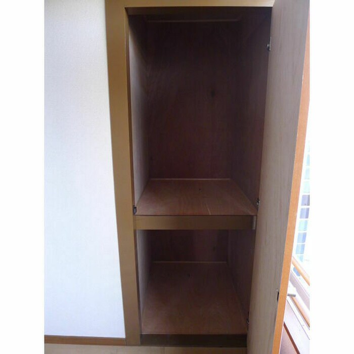 物件内観写真8　(収納)