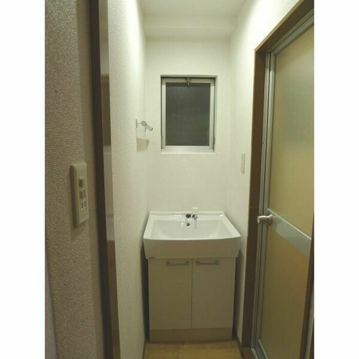 物件内観写真10　(洗面)