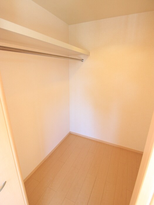 物件内観写真15　(収納)