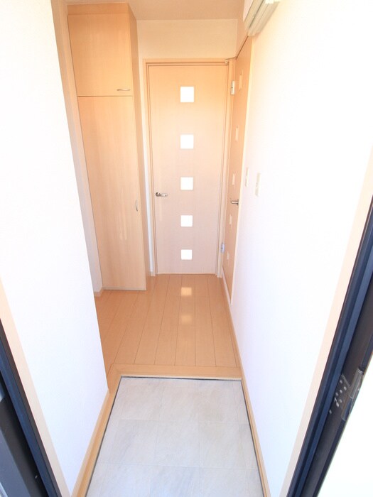 物件内観写真17　(廊下)