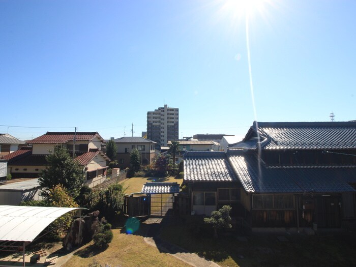 物件内観写真22　(室内からの展望)