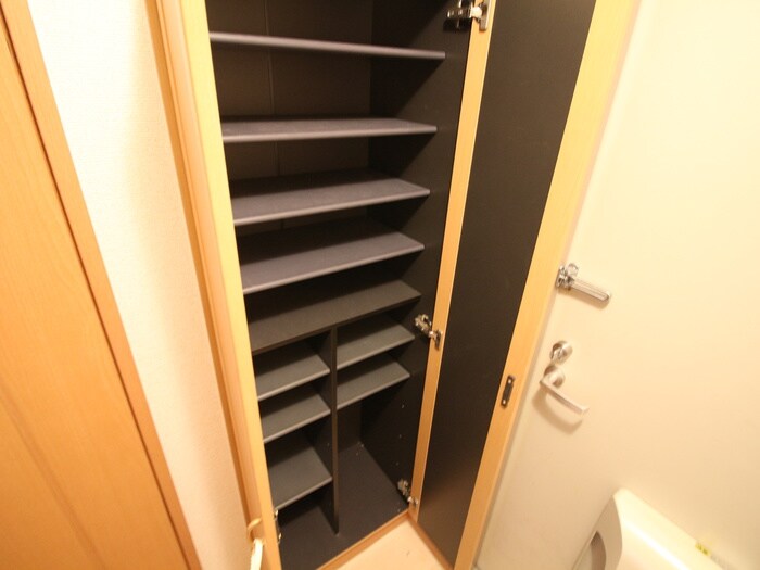 物件内観写真19　(靴箱)