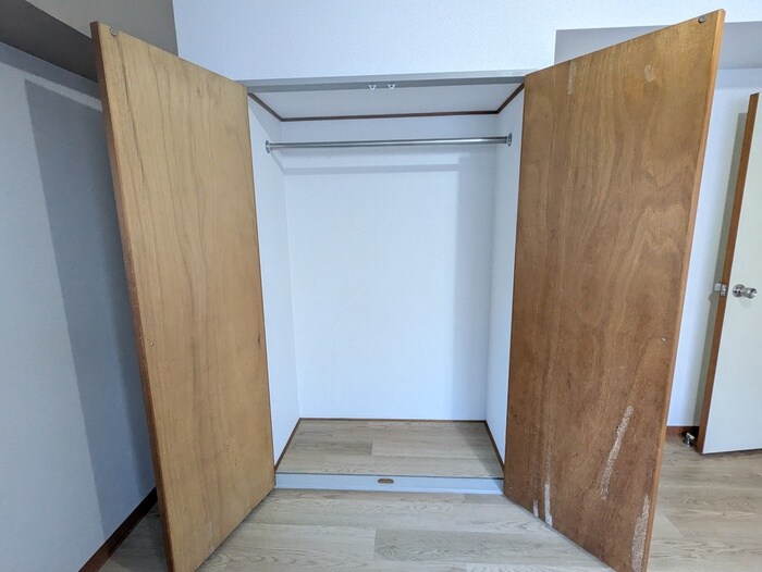 物件内観写真16　(収納)