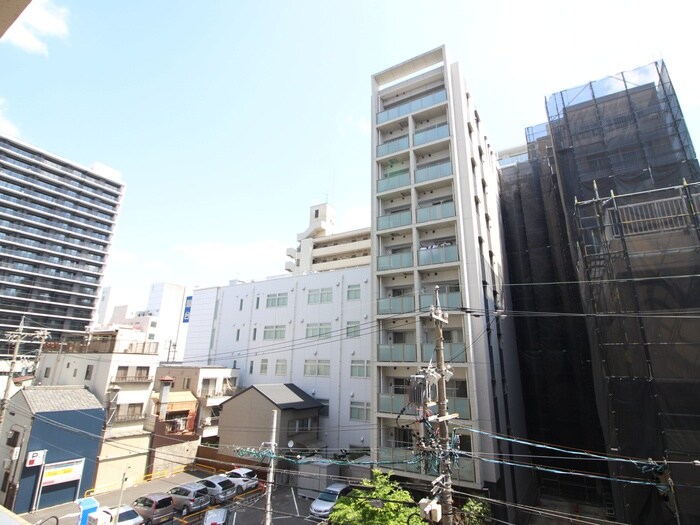 物件内観写真16　(室内からの展望)